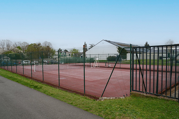 Ou faire du sport dans le Malesherbois - Equipements sportifs - Terrain de Tennis